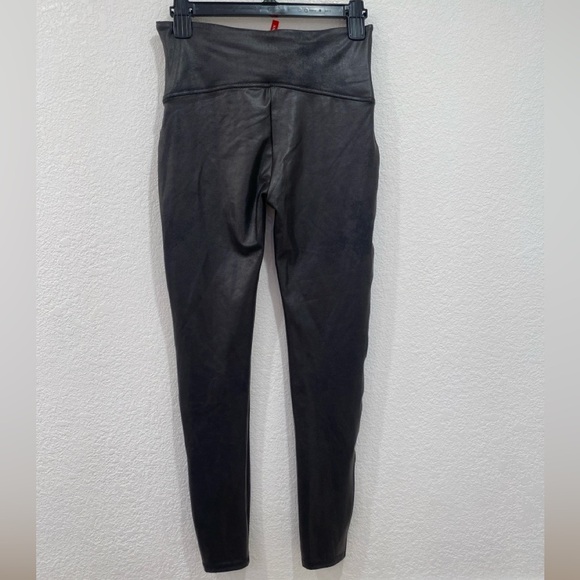 Spanx Faux Leather Leggings black size L NWOT - Picture 5 of 8
